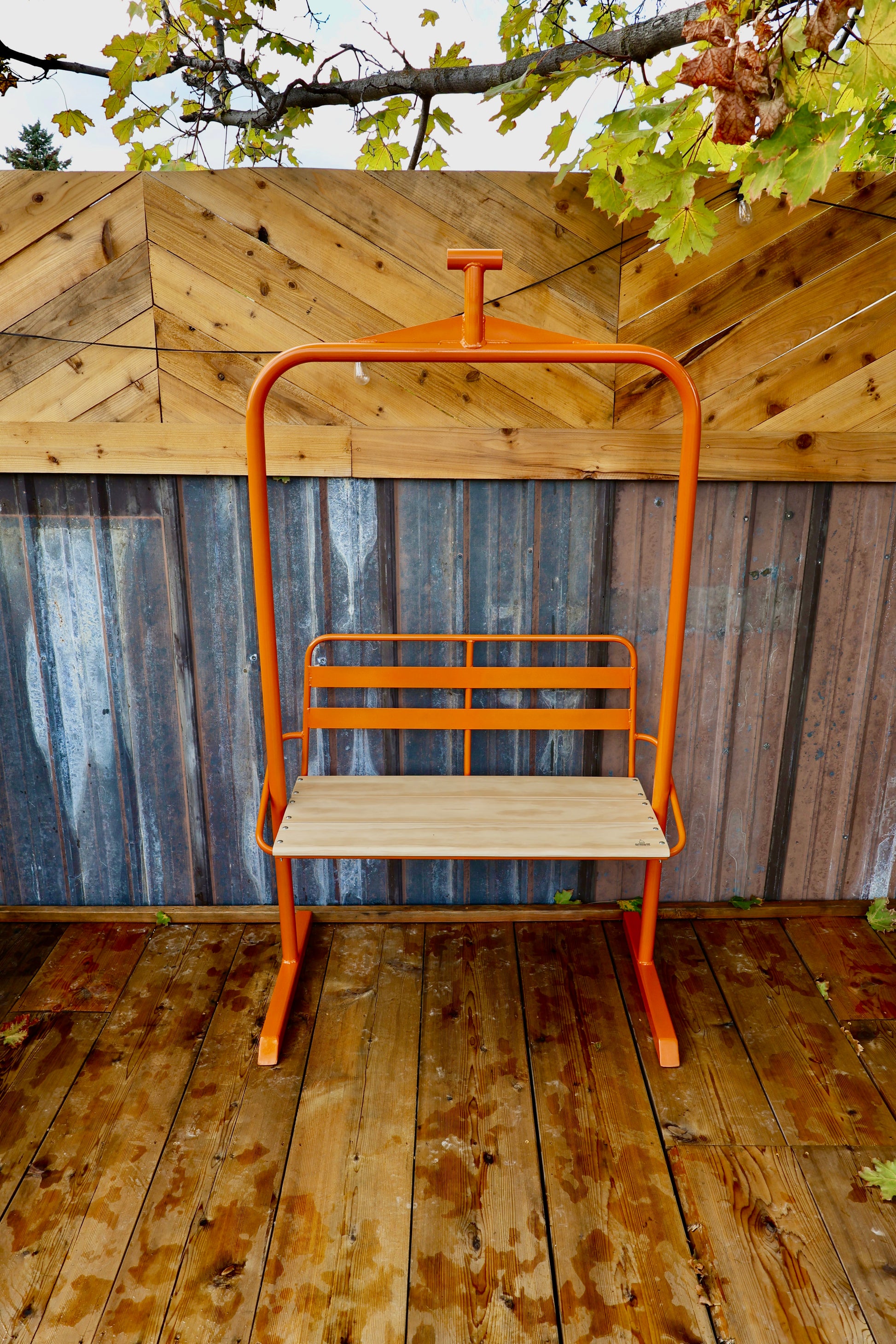 ski lift chair, ski lift bench,